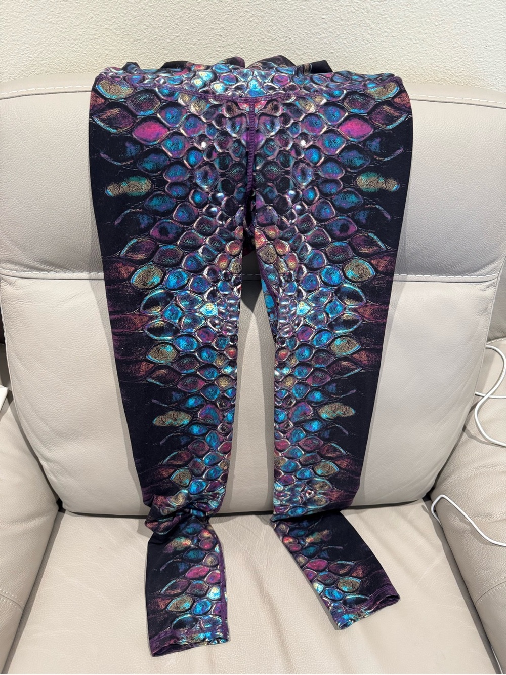 Niyama Sol Mother of Dragons Titanium Dragon-Scale Leggings - Purple/Blue